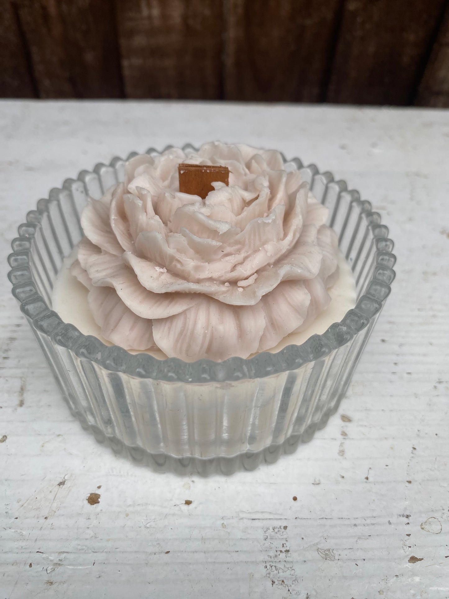 Glass Ribbed Peony Wood Wick Candle